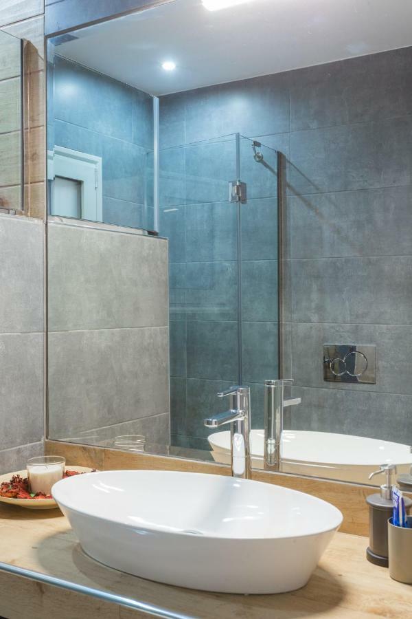 100M2 Luxury Apartment In The Heart Of Athens - Living Stone Emerald Dış mekan fotoğraf